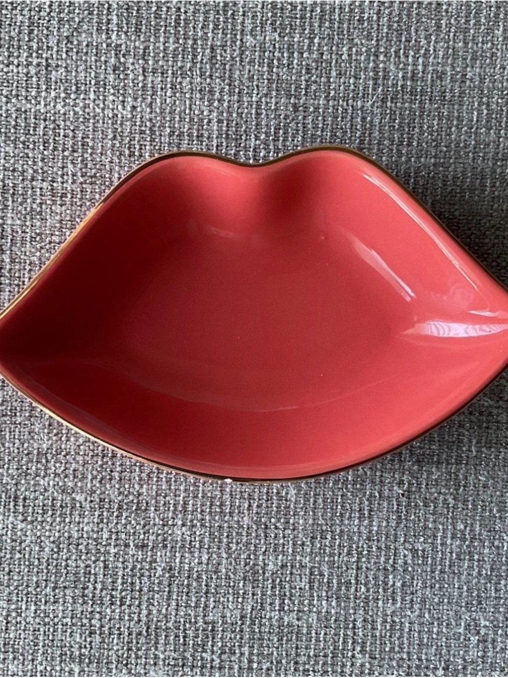 Red Lip-Shaped Women’s Jewelry Dish - Unbranded